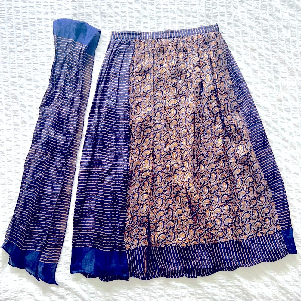 Mid length skirt, size 6, Paisley print and Stripes